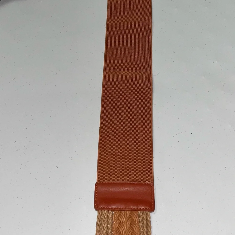 Woven Leather Stretchy Belt with Hinge Closure